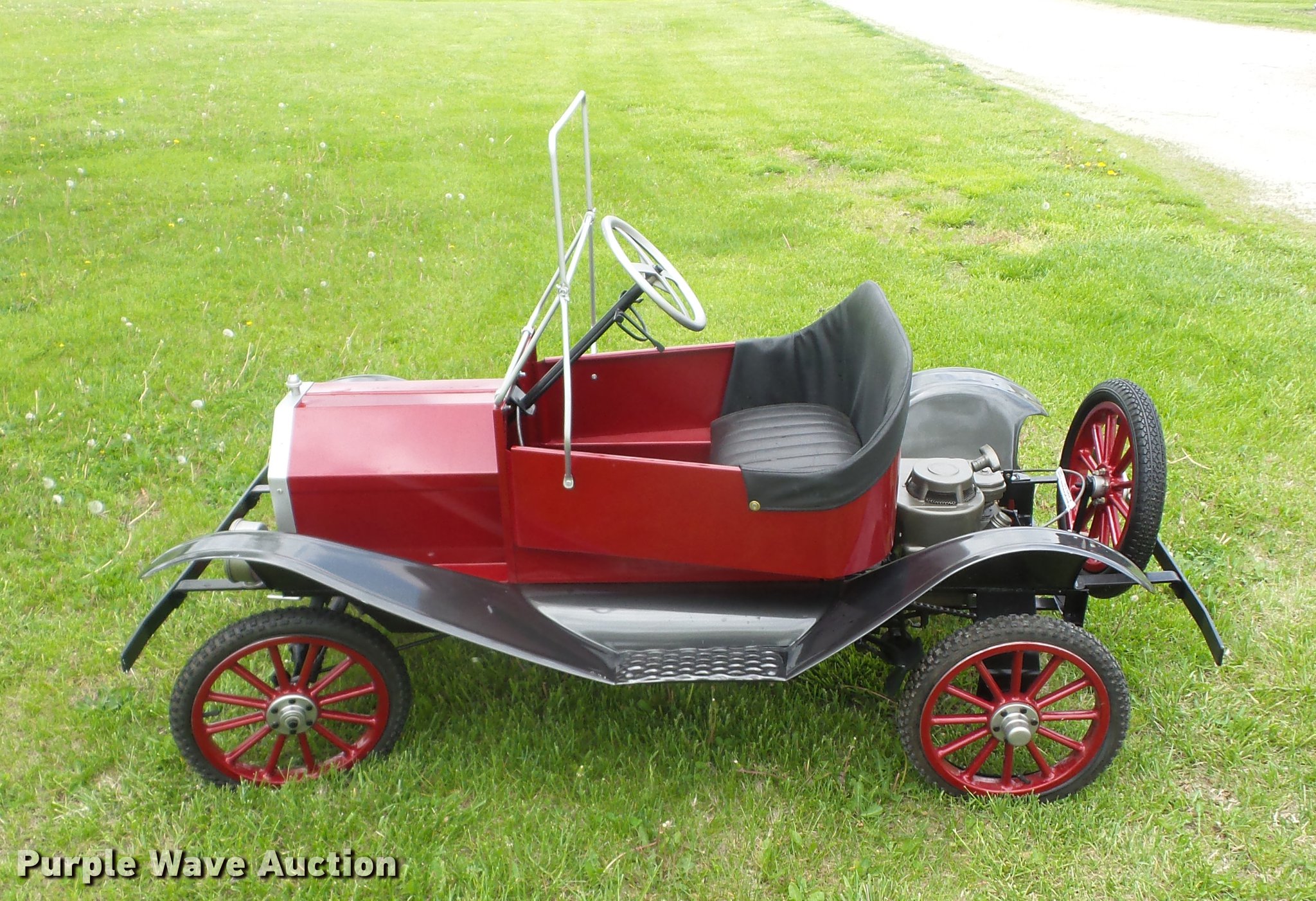 Miniature Tin Lizzie car in Chanute, KS Item EI9810 sold Purple Wave