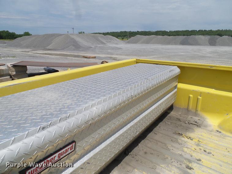 image for item AO9298 2009 Chevrolet Silverado pickup truck bed