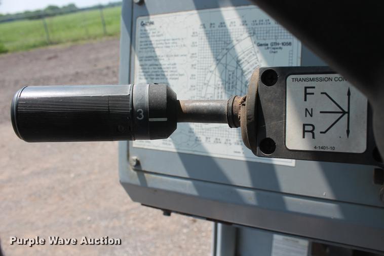 image for item DB5209 2006 Genie GTH-1056 telehandler