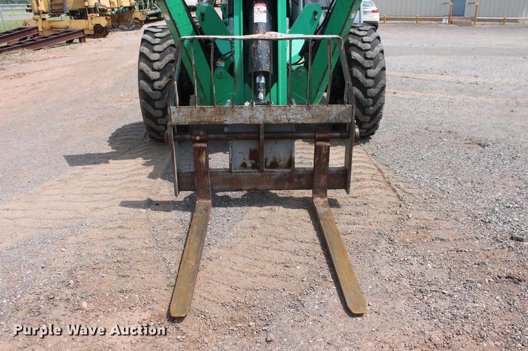 image for item DB5209 2006 Genie GTH-1056 telehandler