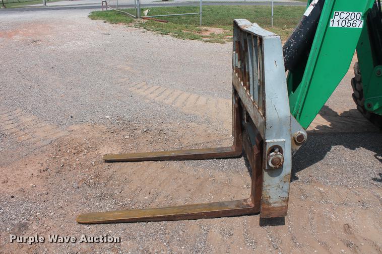 image for item DB5209 2006 Genie GTH-1056 telehandler