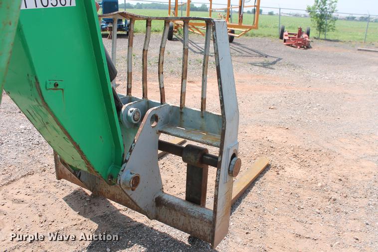 image for item DB5209 2006 Genie GTH-1056 telehandler