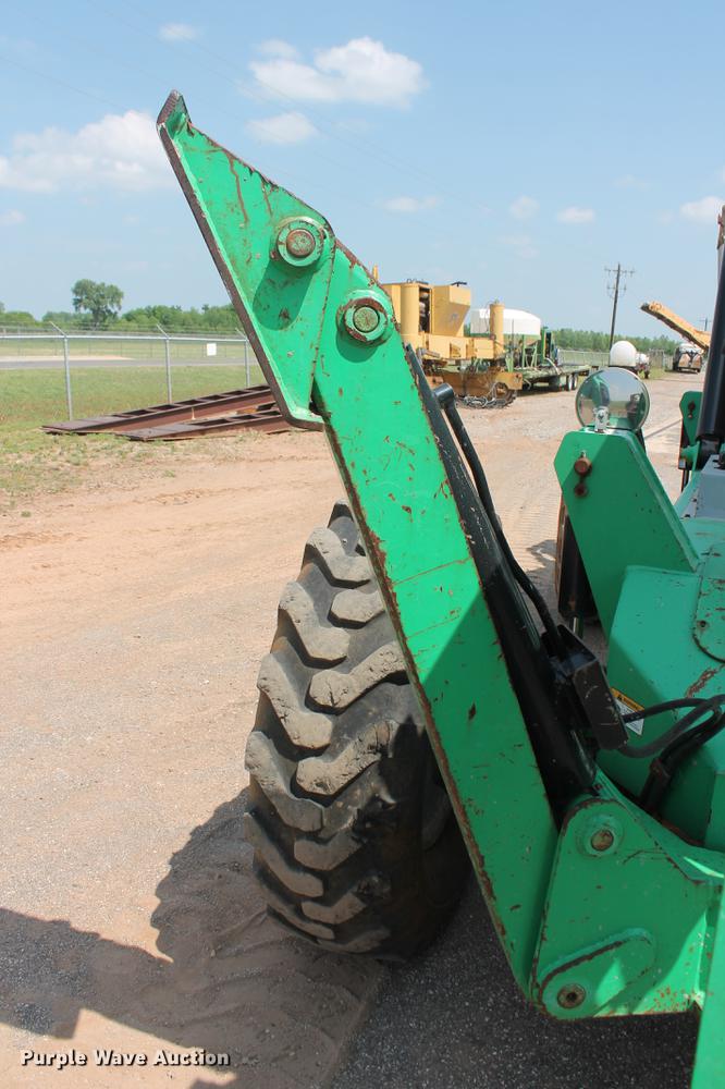 image for item DB5209 2006 Genie GTH-1056 telehandler