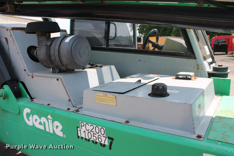 image for item DB5209 2006 Genie GTH-1056 telehandler