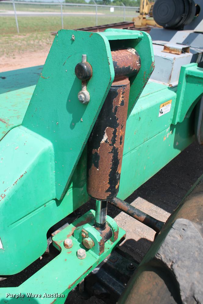 image for item DB5209 2006 Genie GTH-1056 telehandler