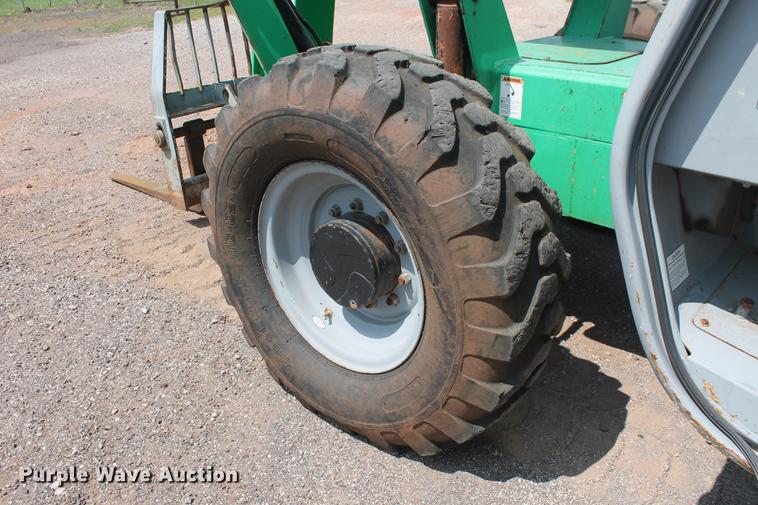 image for item DB5209 2006 Genie GTH-1056 telehandler