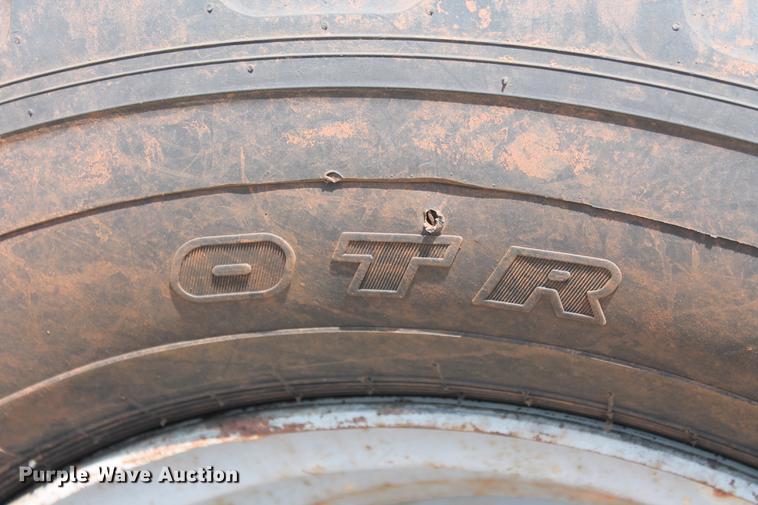 image for item DB5209 2006 Genie GTH-1056 telehandler