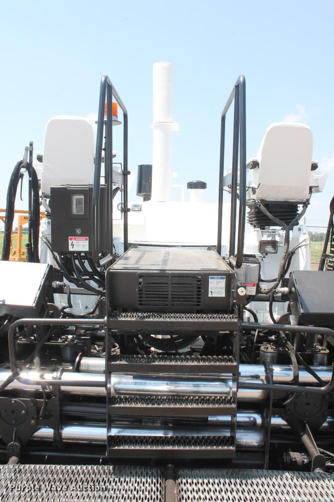 image for item DB5211 2007 Roadtec RP155 paver