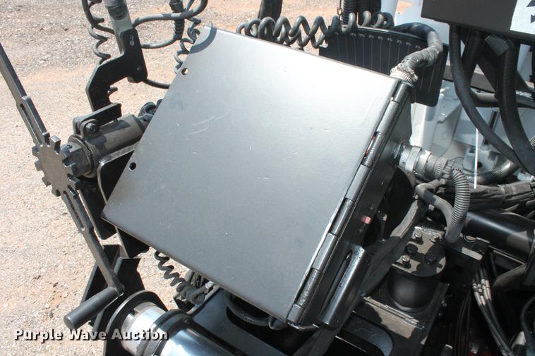 image for item DB5211 2007 Roadtec RP155 paver