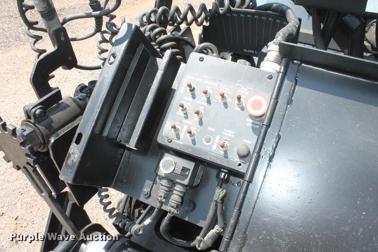 image for item DB5211 2007 Roadtec RP155 paver