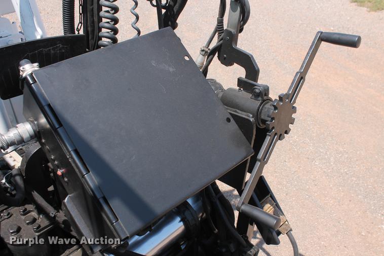 image for item DB5211 2007 Roadtec RP155 paver