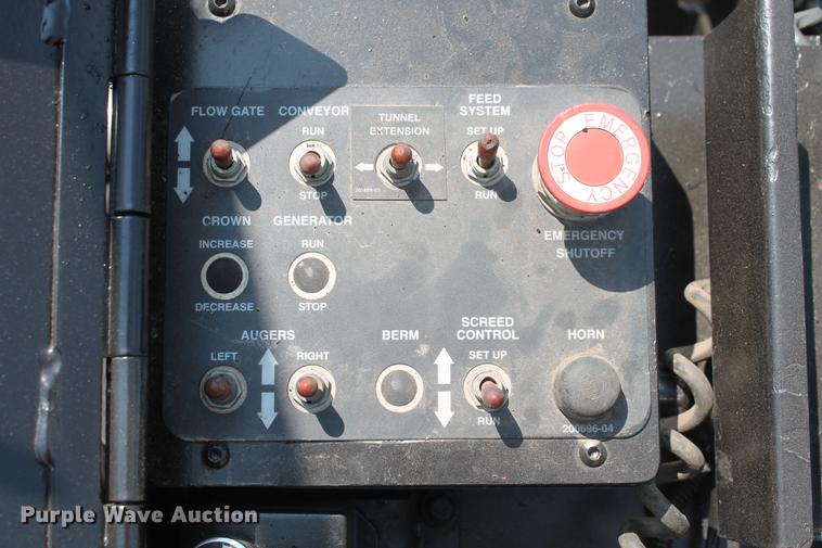 image for item DB5211 2007 Roadtec RP155 paver