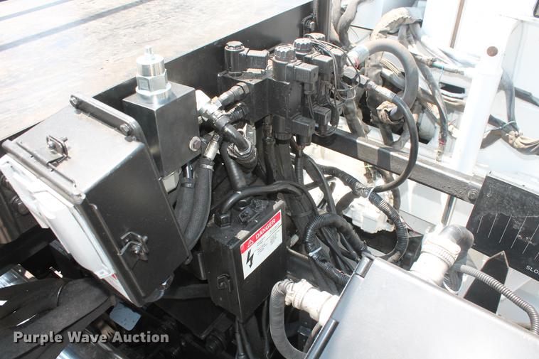 image for item DB5211 2007 Roadtec RP155 paver