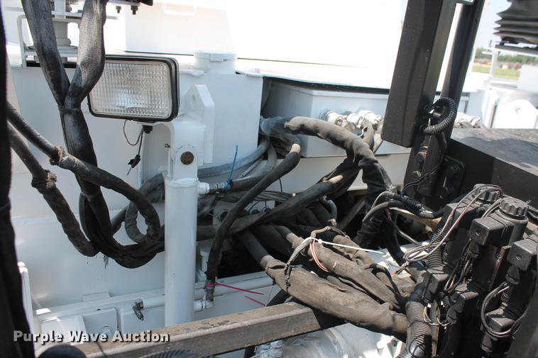 image for item DB5211 2007 Roadtec RP155 paver