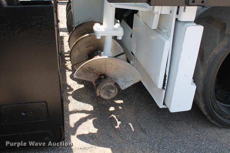 image for item DB5211 2007 Roadtec RP155 paver