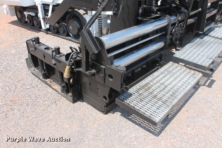 image for item DB5211 2007 Roadtec RP155 paver