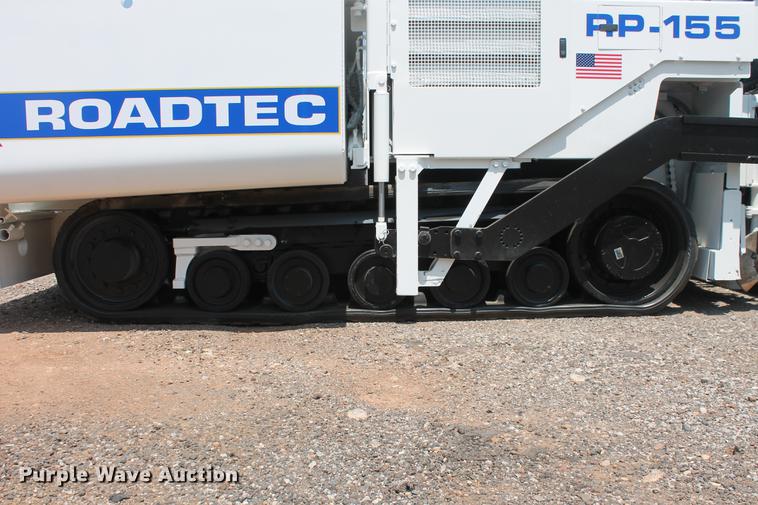 image for item DB5211 2007 Roadtec RP155 paver