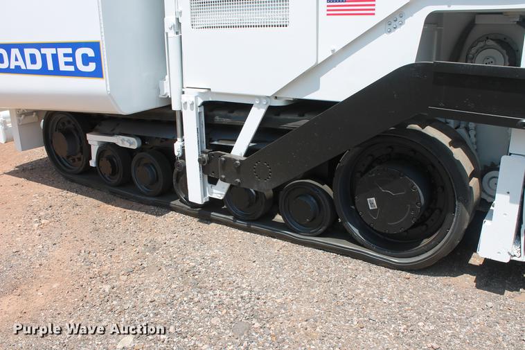 image for item DB5211 2007 Roadtec RP155 paver