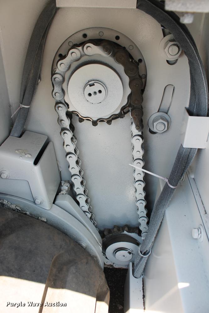 image for item DB5211 2007 Roadtec RP155 paver