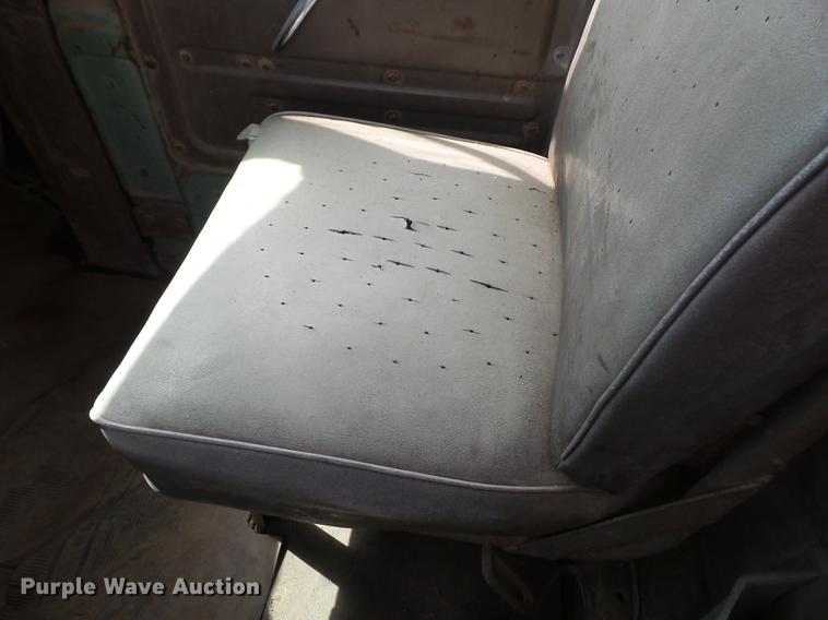 image for item DB6051 1975 Mack R686ST dump truck