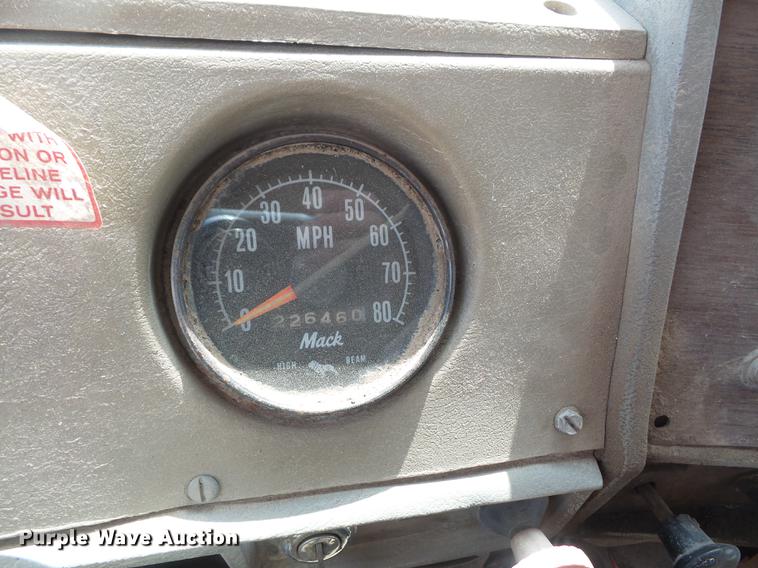 image for item DB6051 1975 Mack R686ST dump truck