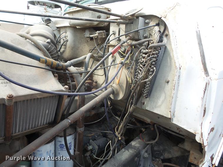 image for item DB6051 1975 Mack R686ST dump truck