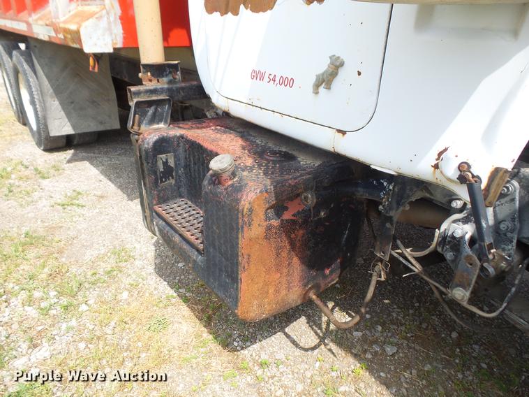 image for item DB6051 1975 Mack R686ST dump truck