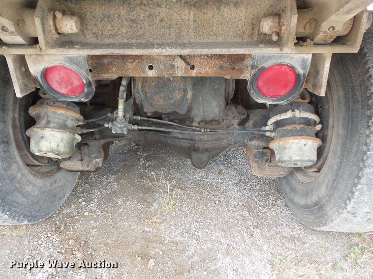 image for item DB6051 1975 Mack R686ST dump truck