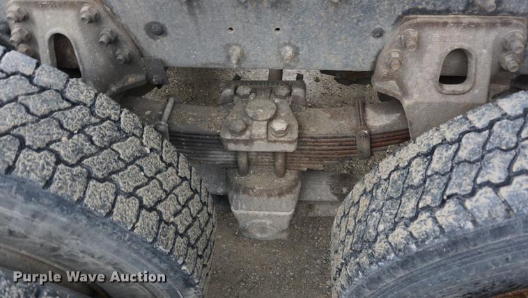 image for item DB6182 1998 Ford LT8513 Louisville 113 dump truck