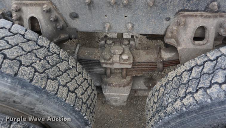 image for item DB6182 1998 Ford LT8513 Louisville 113 dump truck