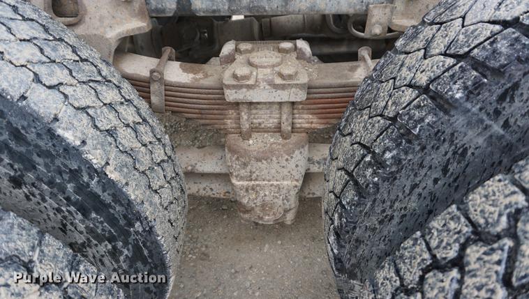 image for item DB6182 1998 Ford LT8513 Louisville 113 dump truck