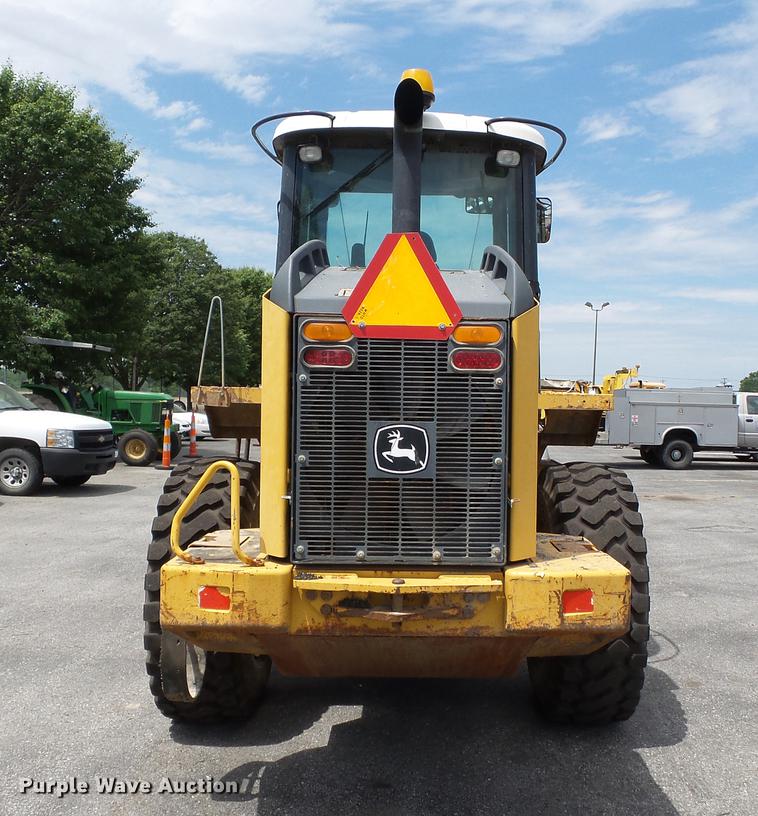 image for item DB7127 2004 John Deere 444J wheel loader