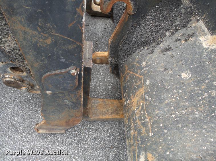 image for item DB7127 2004 John Deere 444J wheel loader