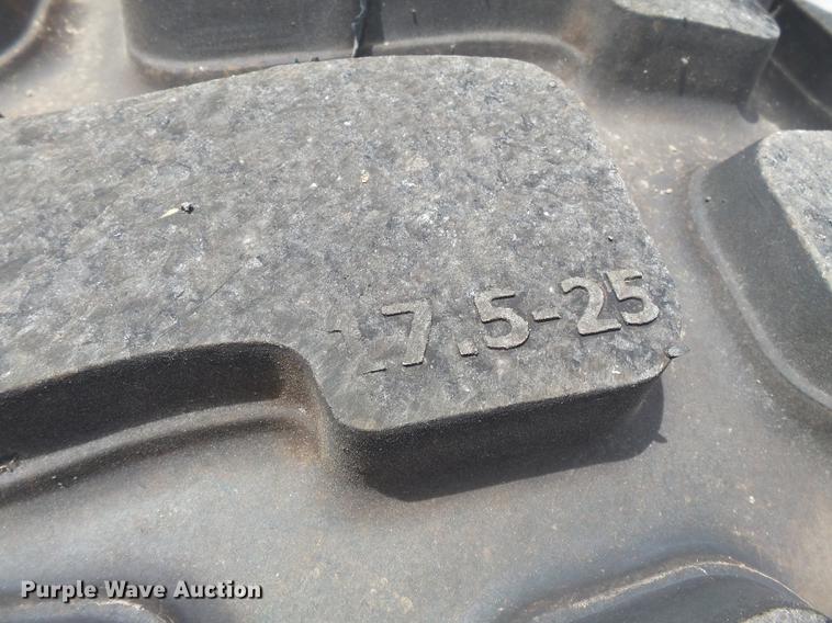 image for item DB7127 2004 John Deere 444J wheel loader