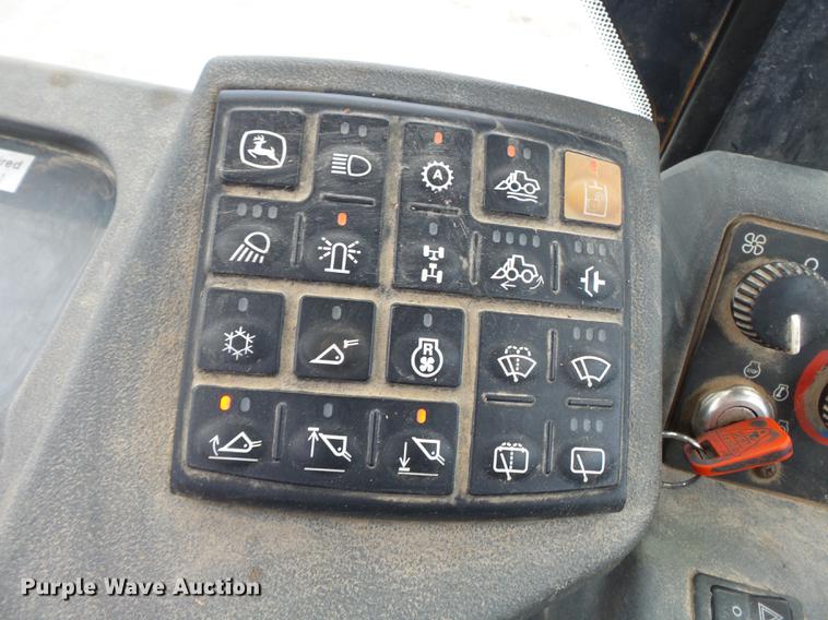 image for item DB7127 2004 John Deere 444J wheel loader