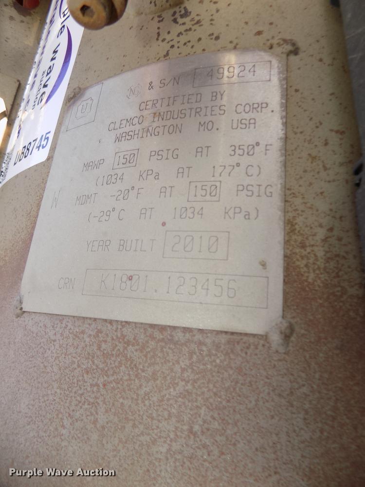 image for item DB8745 2010 Clemco 2024 sand blaster