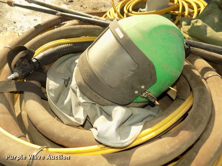 image for item DB8745 2010 Clemco 2024 sand blaster