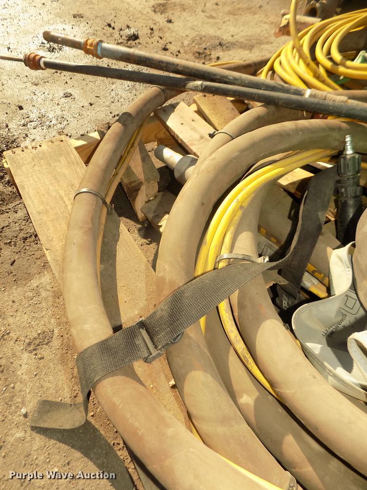 image for item DB8745 2010 Clemco 2024 sand blaster