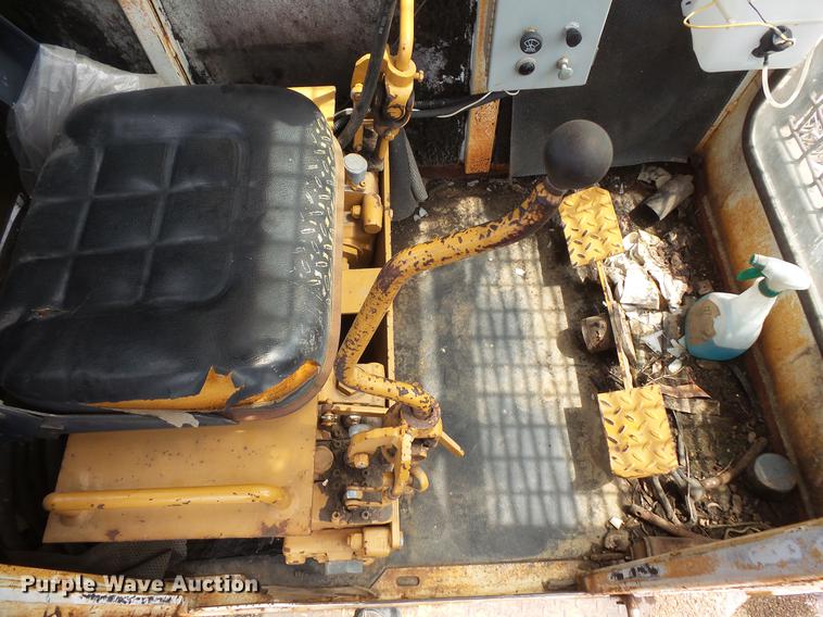 image for item DC1209 1993 Rexworks Maxigrind 425G horizontal grinder