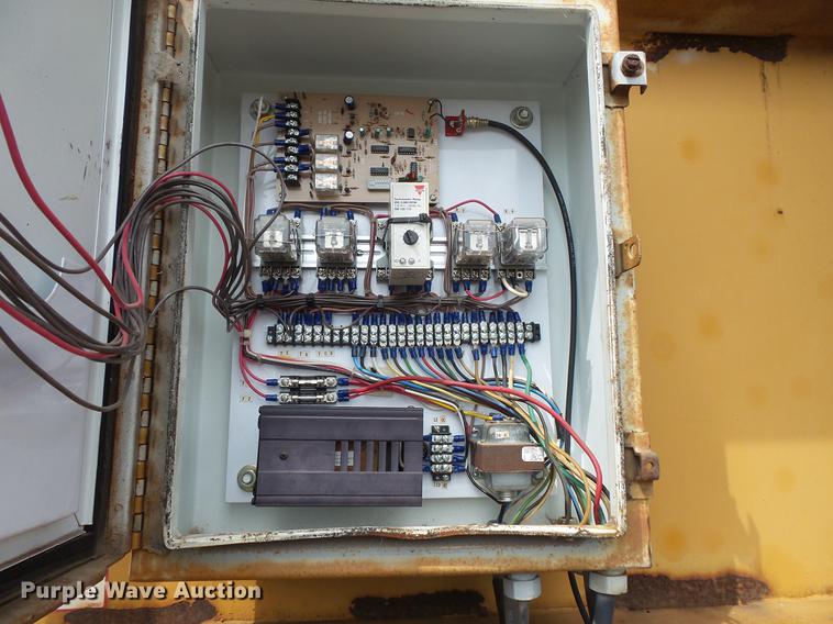 image for item DC1209 1993 Rexworks Maxigrind 425G horizontal grinder