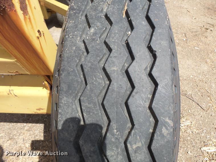 image for item DC1209 1993 Rexworks Maxigrind 425G horizontal grinder