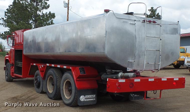 image for item DC1210 1983 Mack DM400 tank truck