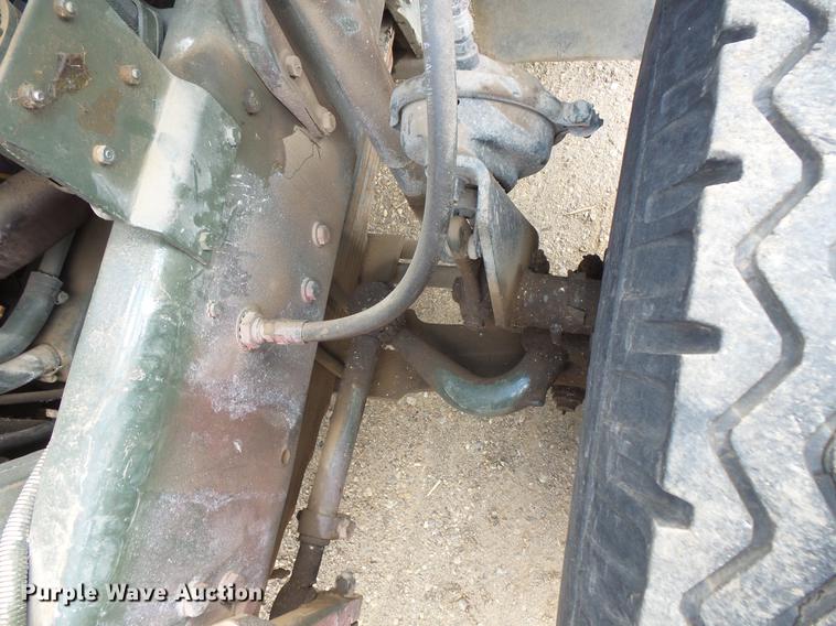 image for item DC1210 1983 Mack DM400 tank truck