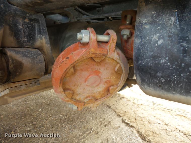 image for item DC1210 1983 Mack DM400 tank truck