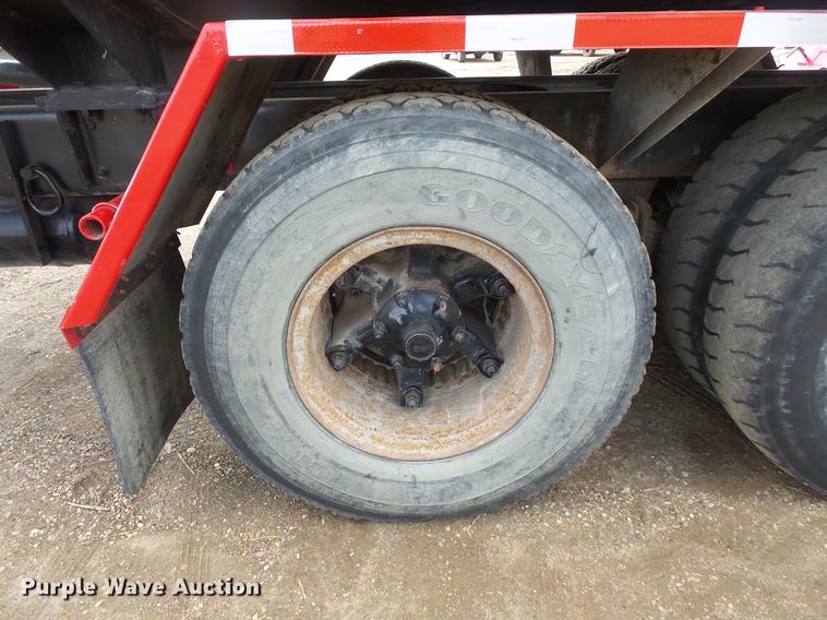 image for item DC1210 1983 Mack DM400 tank truck