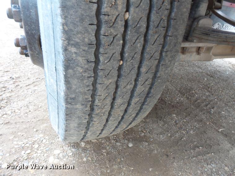 image for item DC1210 1983 Mack DM400 tank truck