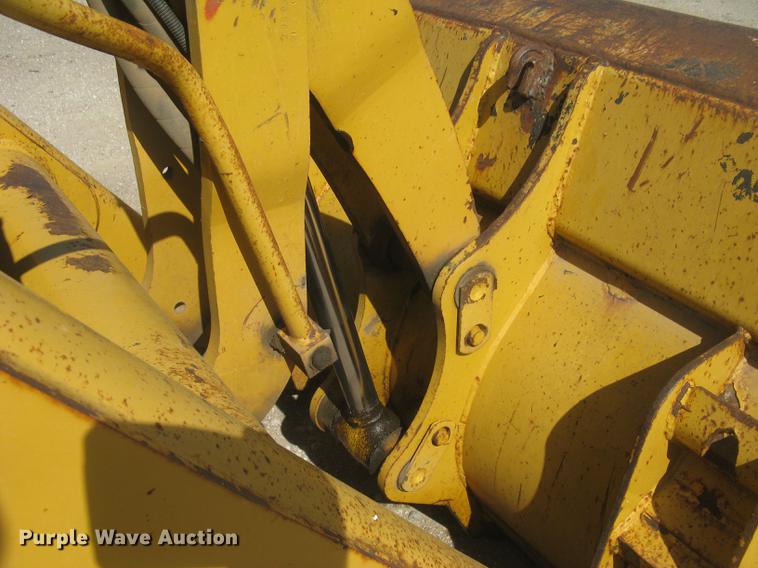 image for item DC2257 2004 Caterpillar 420D backhoe