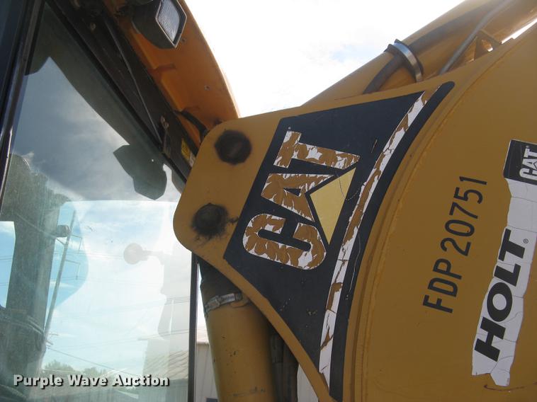 image for item DC2257 2004 Caterpillar 420D backhoe