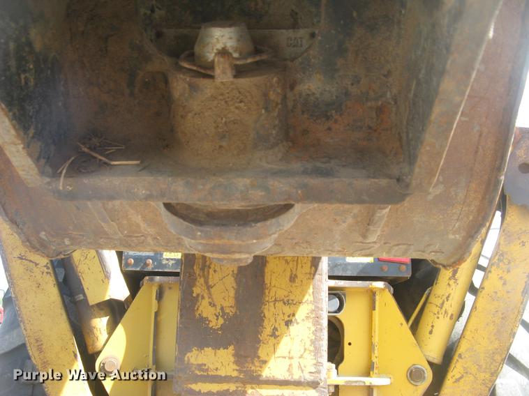 image for item DC2257 2004 Caterpillar 420D backhoe