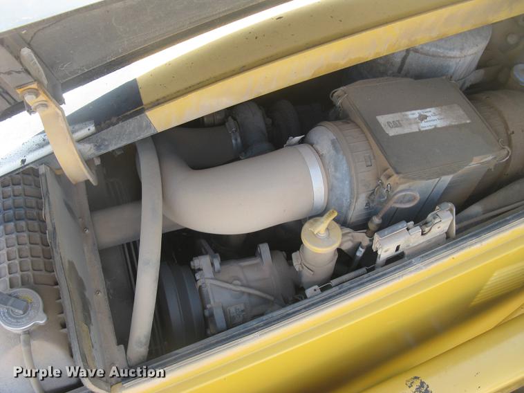 image for item DC2257 2004 Caterpillar 420D backhoe